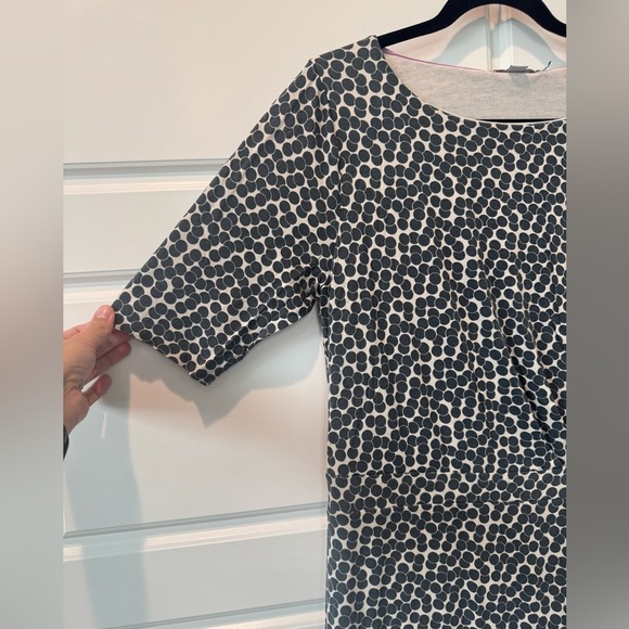 Boden Polka Dot 3/4 Sleeve Modest Dress Lined Grey Knee length Size 14 Womens - Picture 2 of 6
